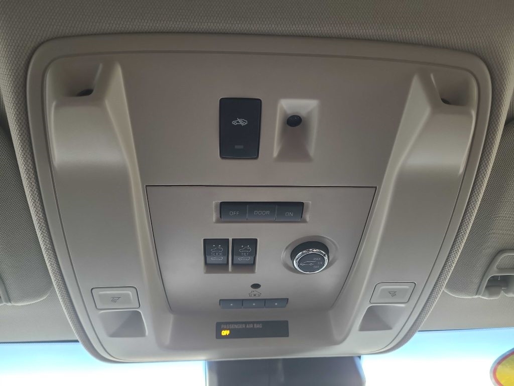 GMC Yukon 4WD 4dr Denali 2017