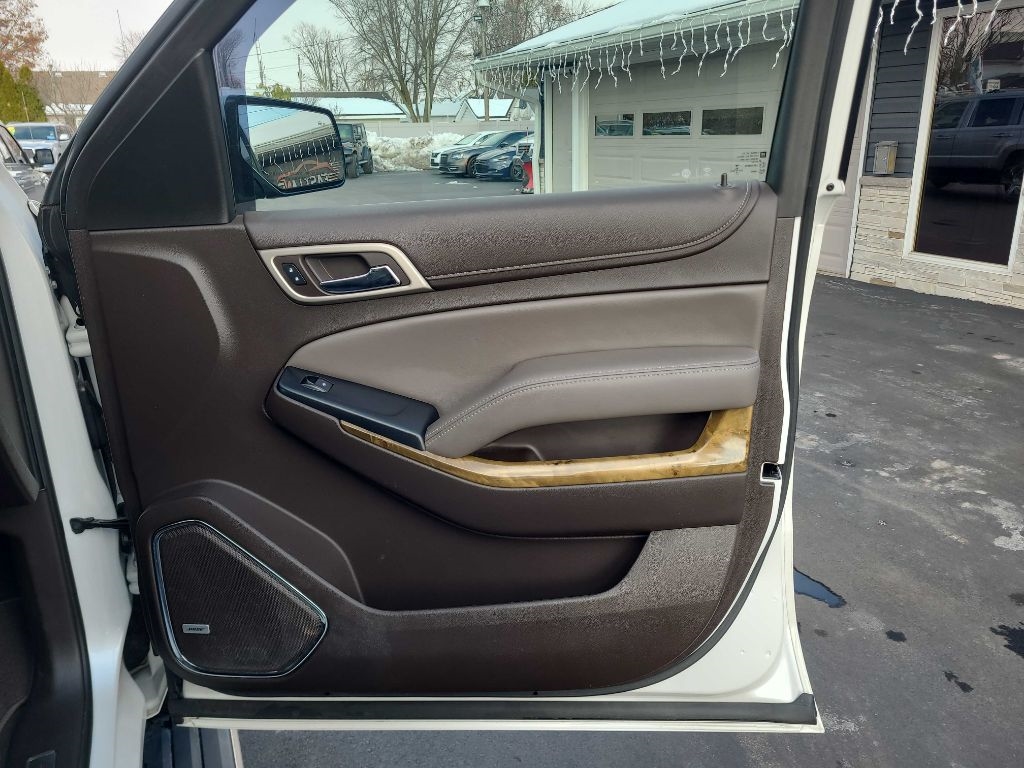 GMC Yukon 4WD 4dr Denali 2017