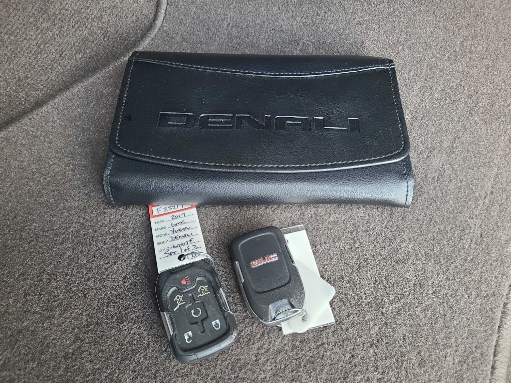 GMC Yukon 4WD 4dr Denali 2017