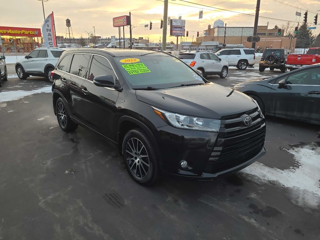 Toyota Highlander SE V6 AWD (Natl) 2018
