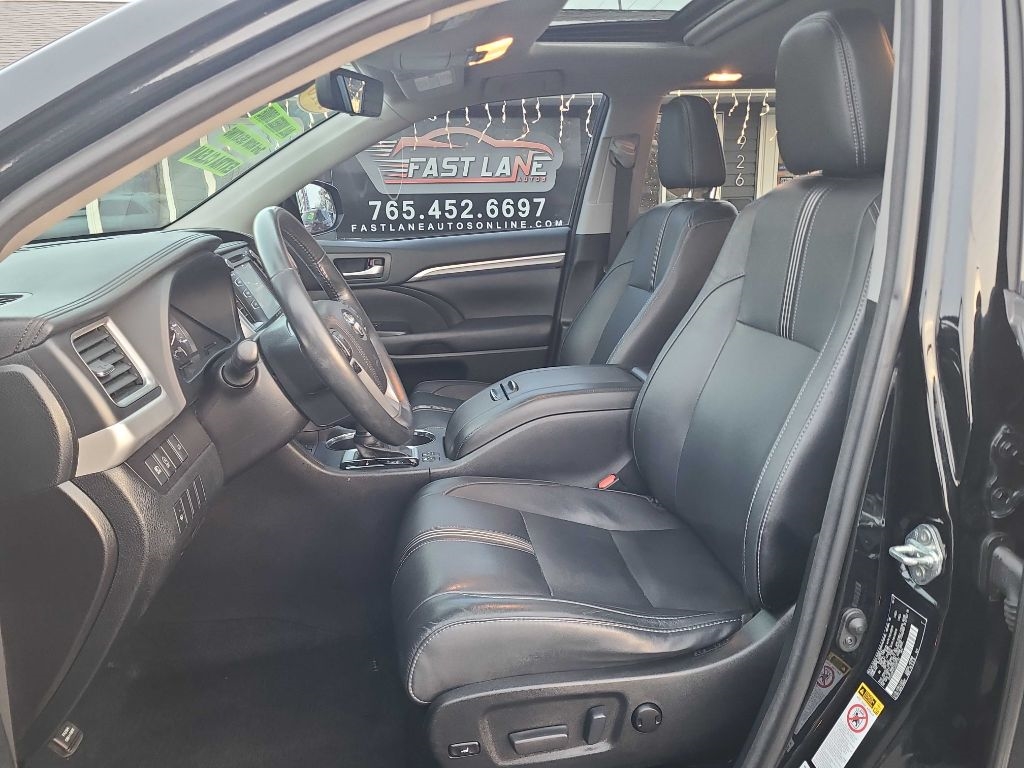 Toyota Highlander SE V6 AWD (Natl) 2018