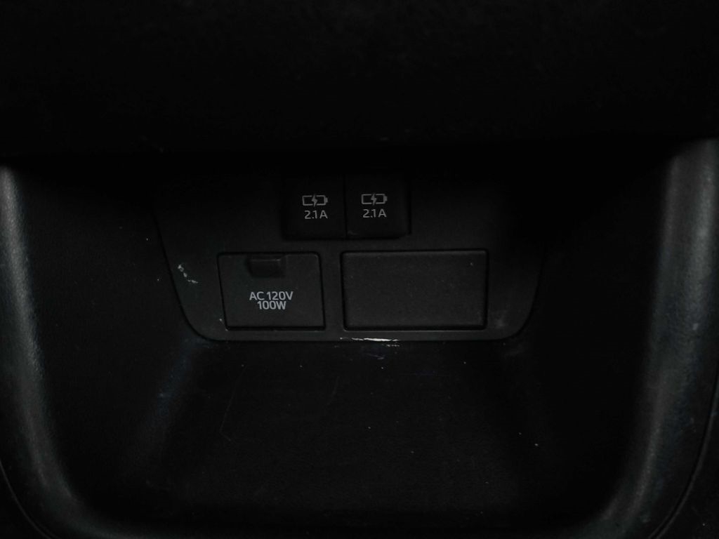 Toyota Highlander SE V6 AWD (Natl) 2018