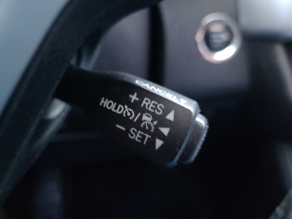 Toyota Highlander SE V6 AWD (Natl) 2018