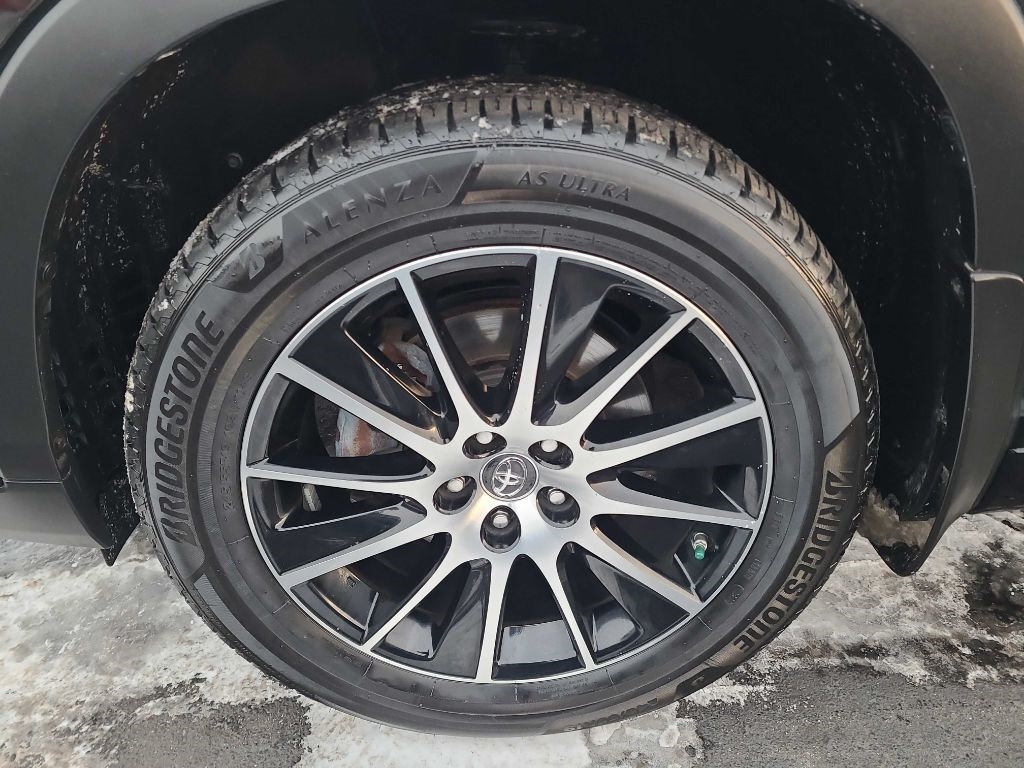 Toyota Highlander SE V6 AWD (Natl) 2018