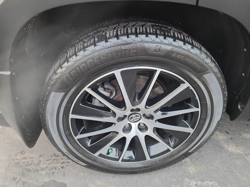 Toyota Highlander SE V6 AWD (Natl) 2018