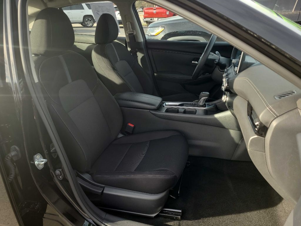 Nissan Sentra SV CVT 2025