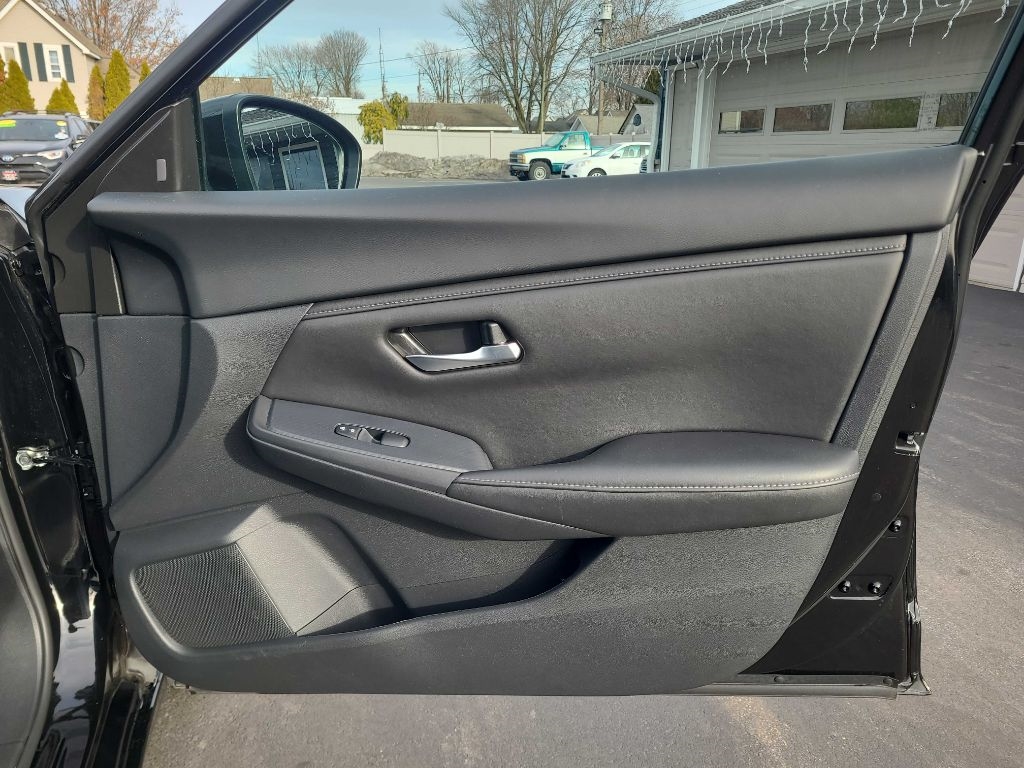 Nissan Sentra SV CVT 2025