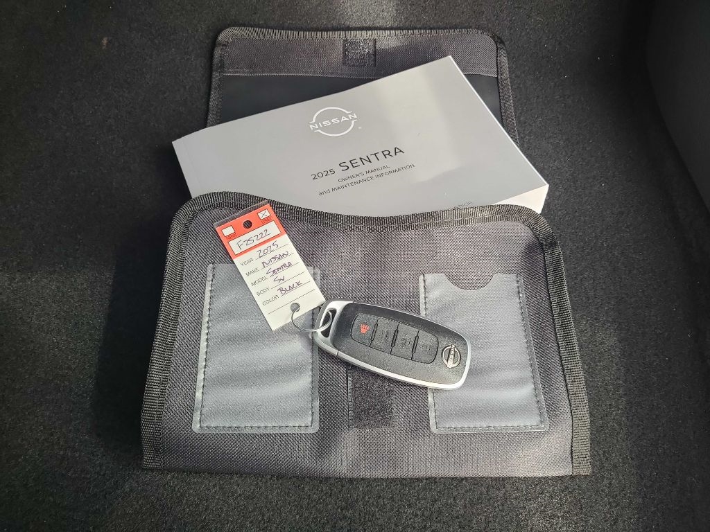 Nissan Sentra SV CVT 2025