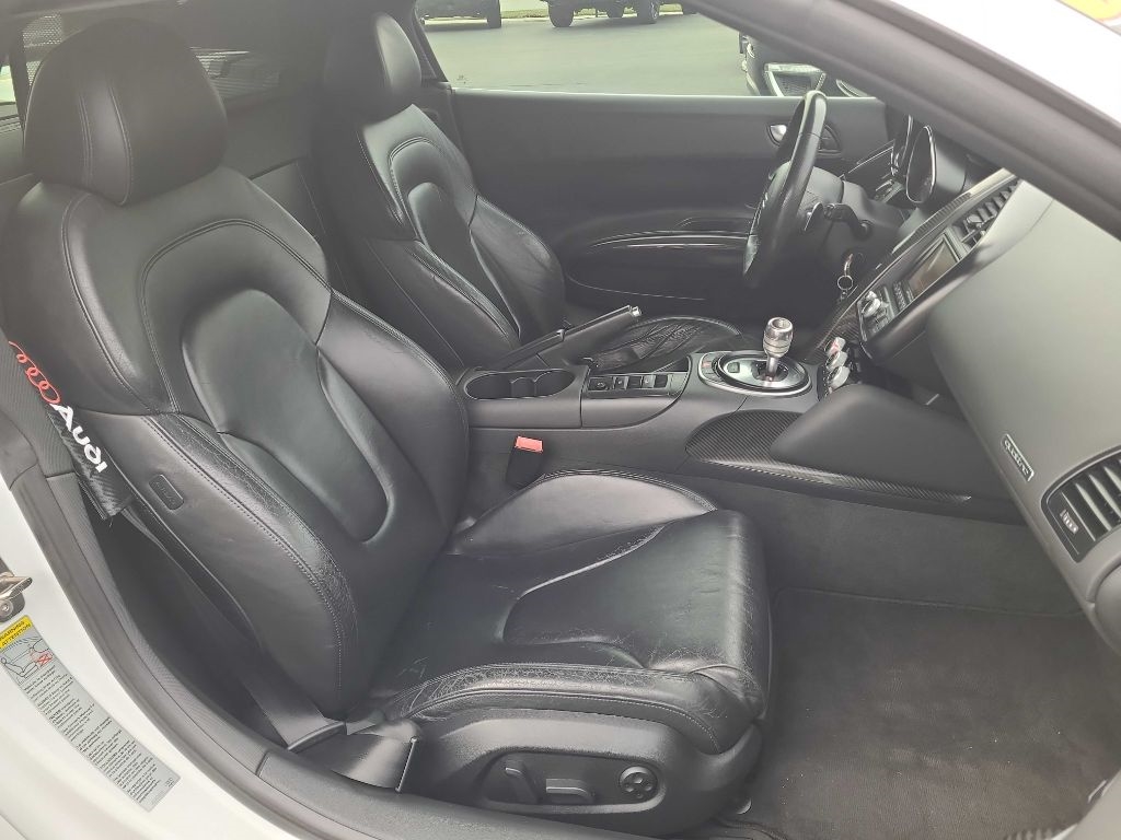 Audi R8 2dr Conv Auto quattro Spyder 5.2L 2012