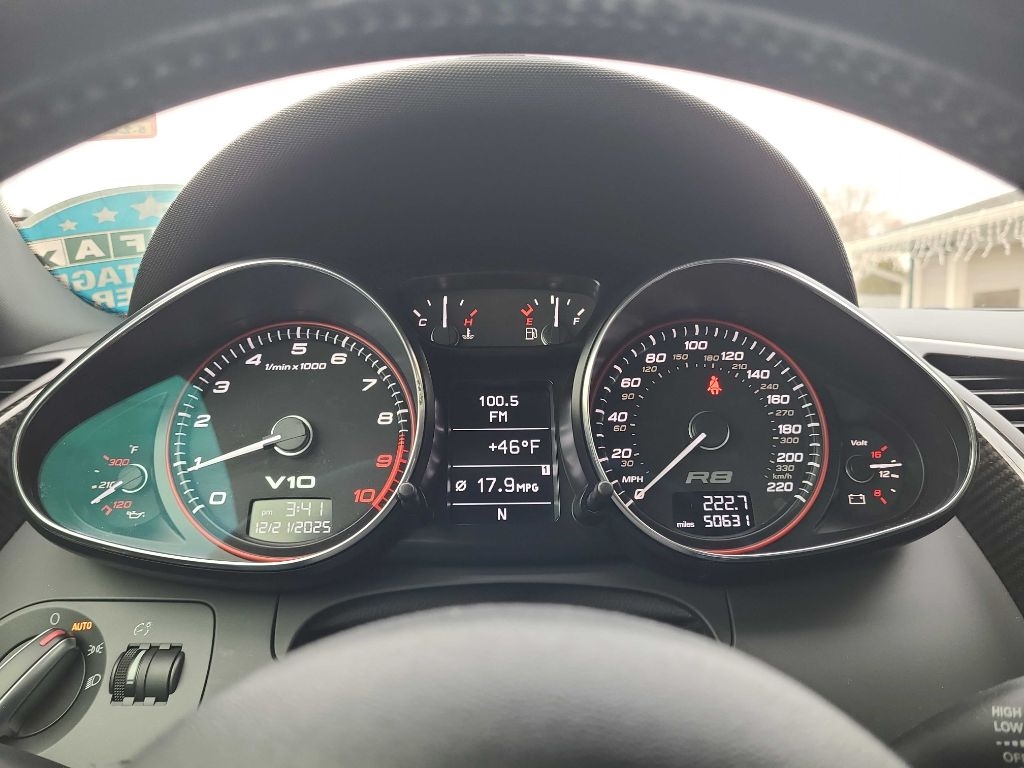 Audi R8 2dr Conv Auto quattro Spyder 5.2L 2012