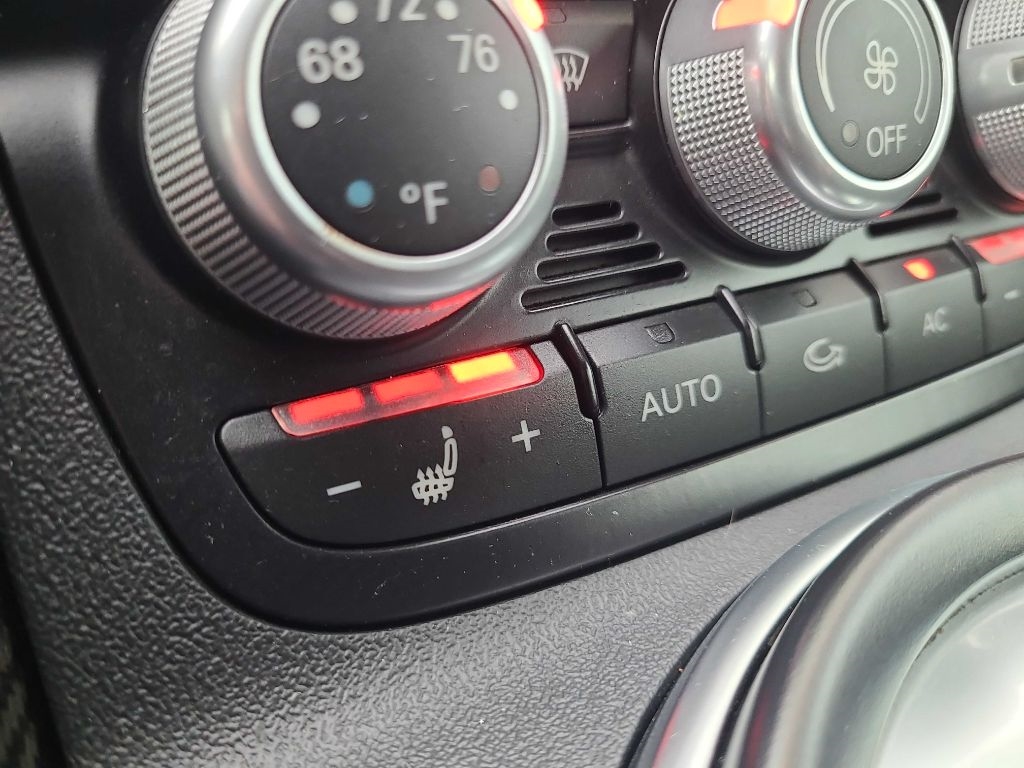 Audi R8 2dr Conv Auto quattro Spyder 5.2L 2012