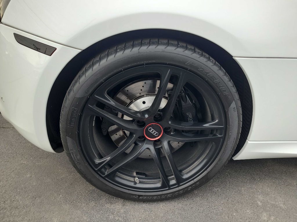 Audi R8 2dr Conv Auto quattro Spyder 5.2L 2012