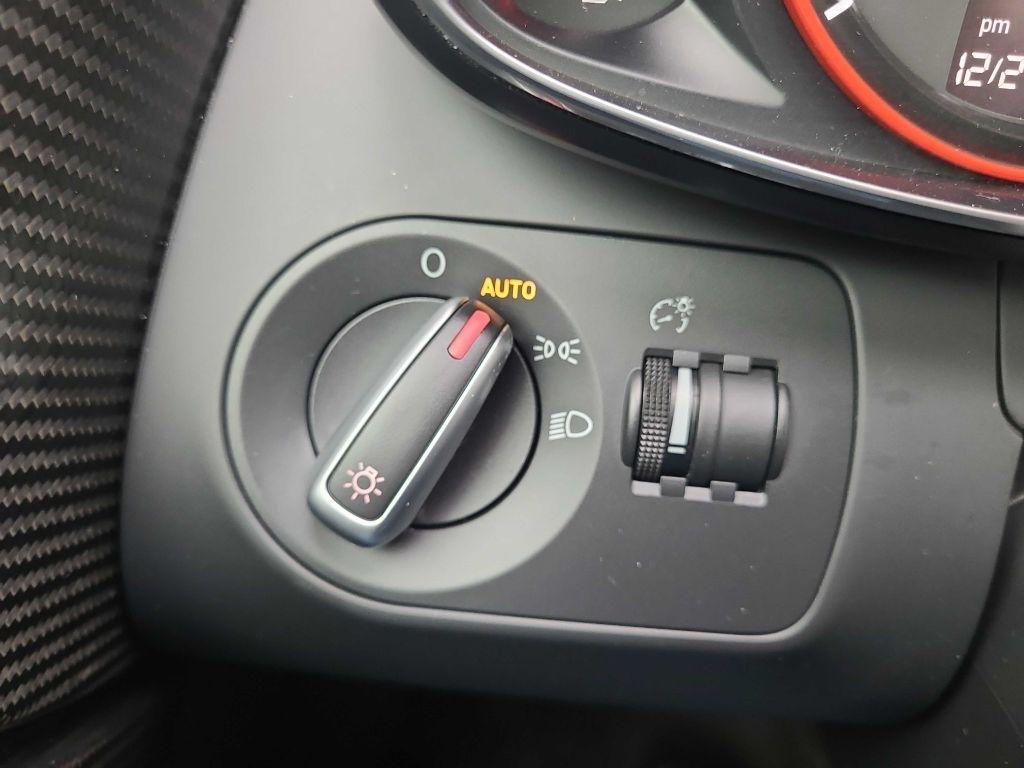 Audi R8 2dr Conv Auto quattro Spyder 5.2L 2012