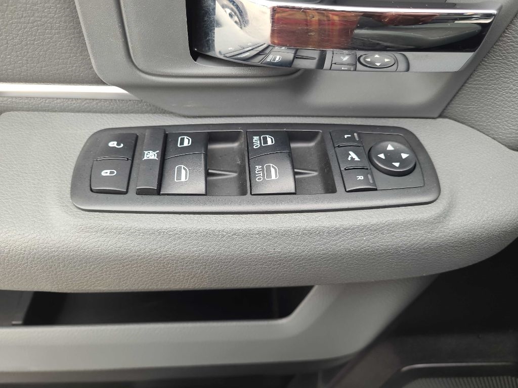 RAM 2500 Big Horn 4x4 Mega Cab 6'4" Box 2018