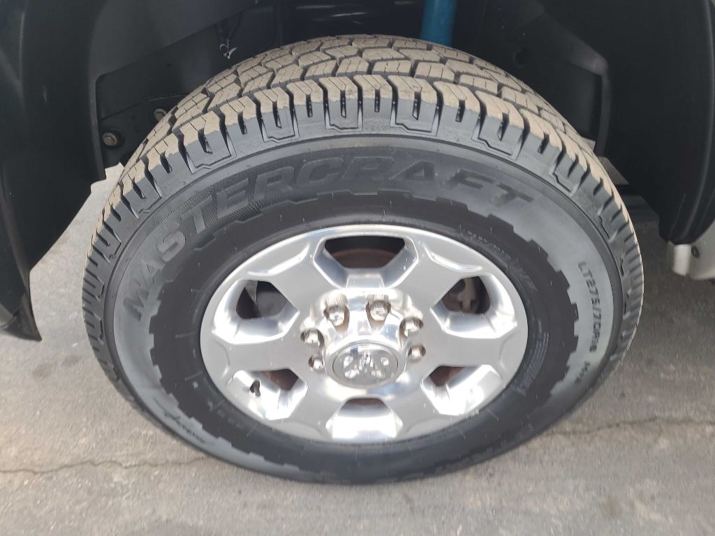 RAM 2500 Big Horn 4x4 Mega Cab 6'4" Box 2018