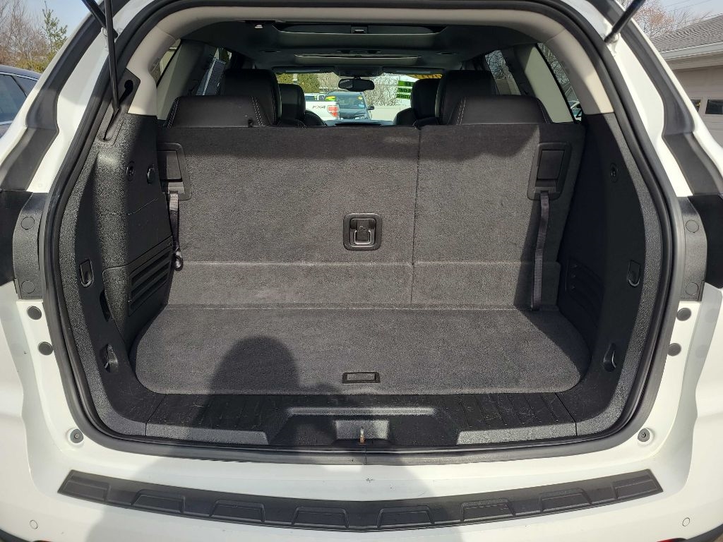 Chevrolet Traverse FWD 4dr LT w/2LT 2017