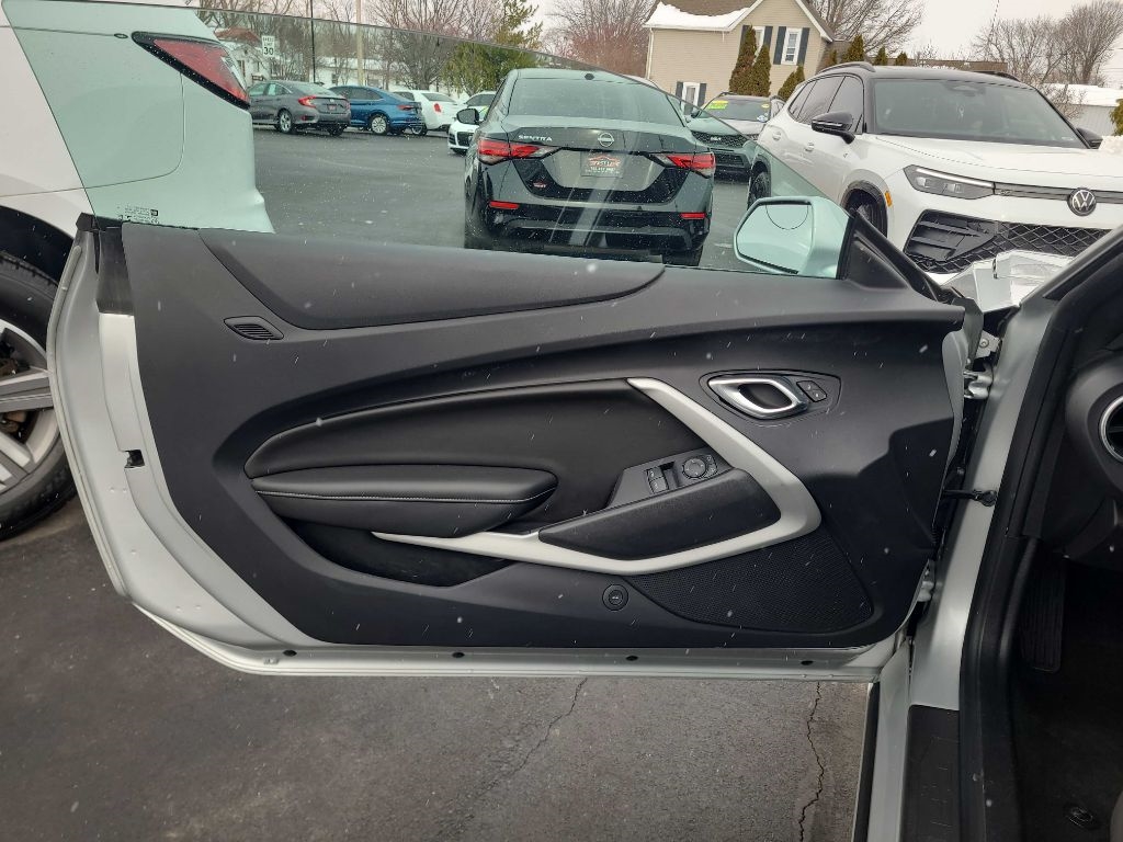 Chevrolet Camaro 2dr Cpe 1LS 2019