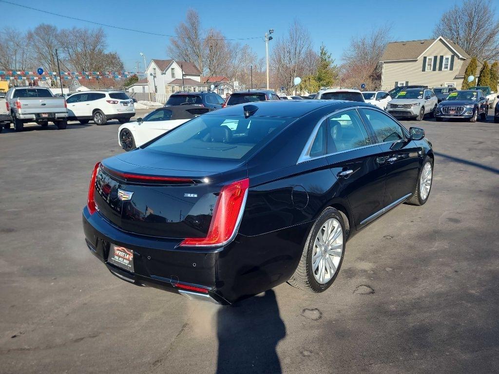 Cadillac XTS 4dr Sdn Luxury AWD 2019