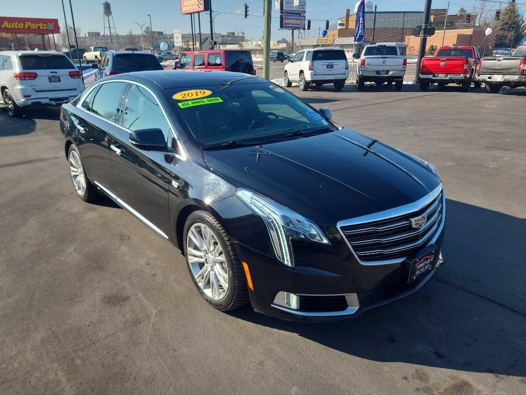 Cadillac XTS 4dr Sdn Luxury AWD 2019
