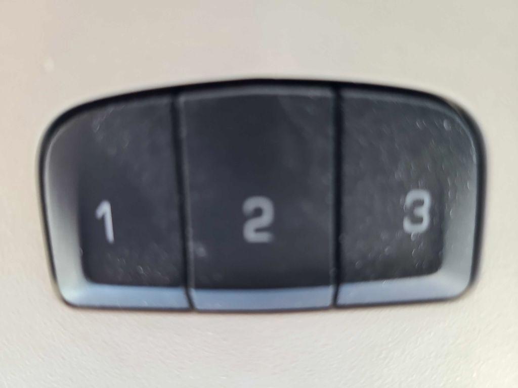 Cadillac XTS 4dr Sdn Luxury AWD 2019