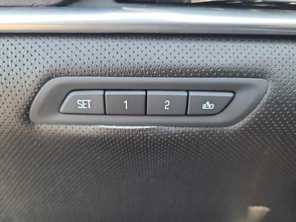 Cadillac XTS 4dr Sdn Luxury AWD 2019