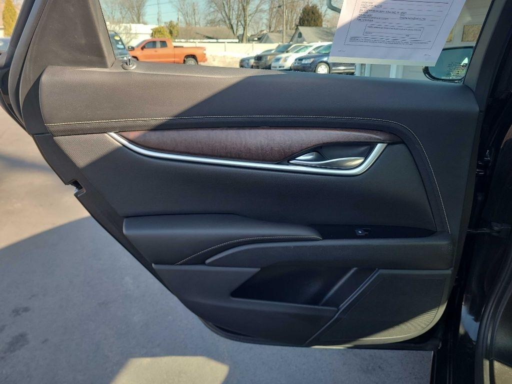 Cadillac XTS 4dr Sdn Luxury AWD 2019