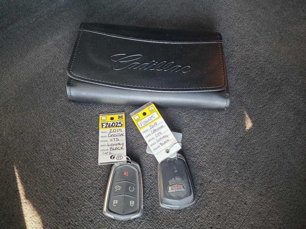 Cadillac XTS 4dr Sdn Luxury AWD 2019