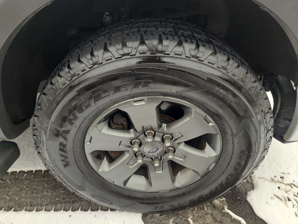 Ford F-150 4WD SuperCrew 145" XLT 2013