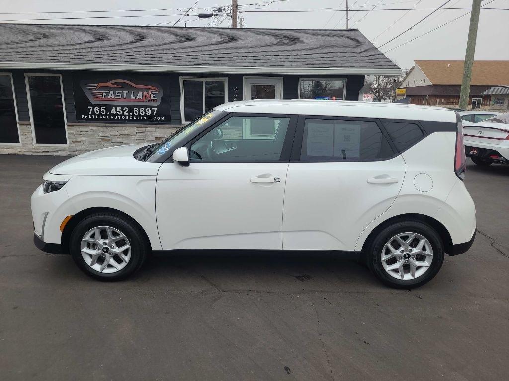 Kia Soul LX IVT 2024