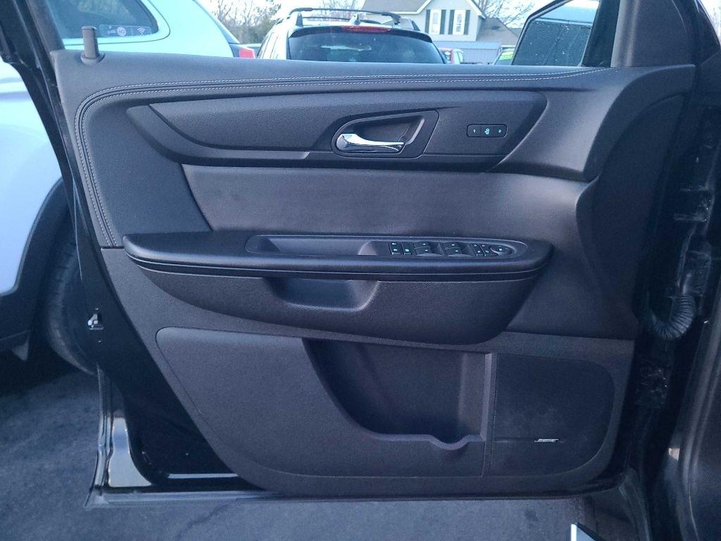 Chevrolet Traverse FWD 4dr LT w/2LT 2017