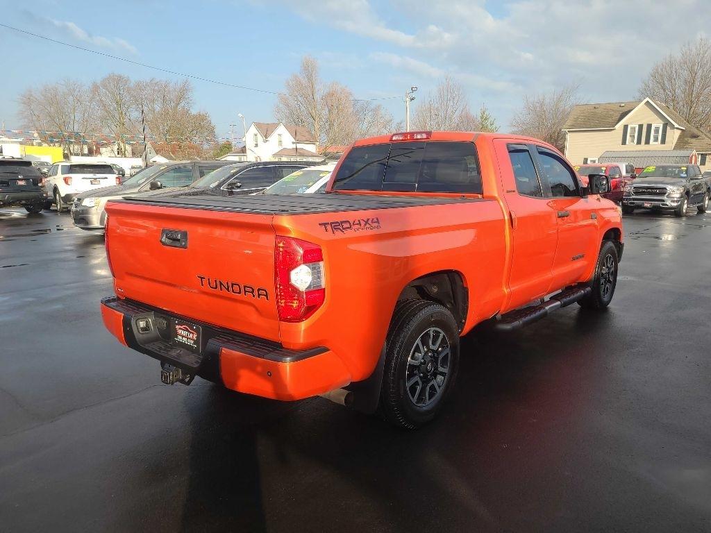 Toyota Tundra 4WD Limited Double Cab 6.5' Bed 5.7L FFV (Natl) 2017