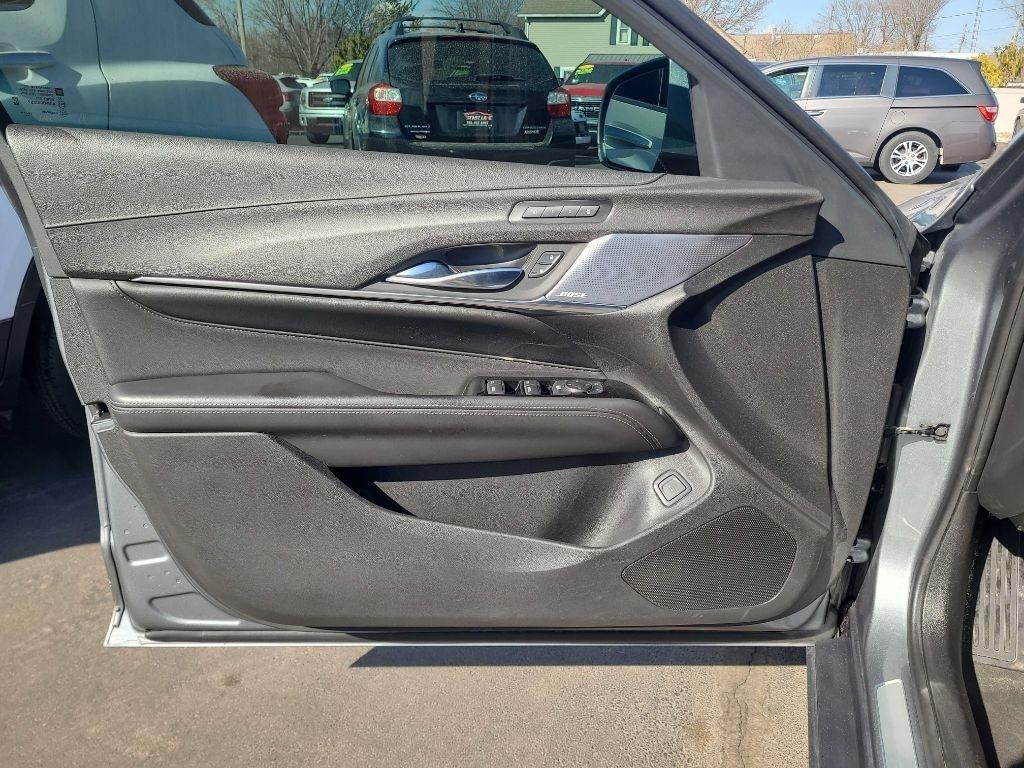 Cadillac CT4 4dr Sdn Premium Luxury 2020