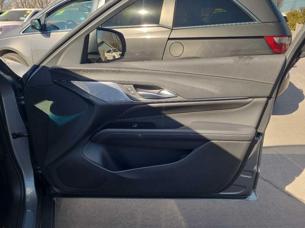 Cadillac CT4 4dr Sdn Premium Luxury 2020