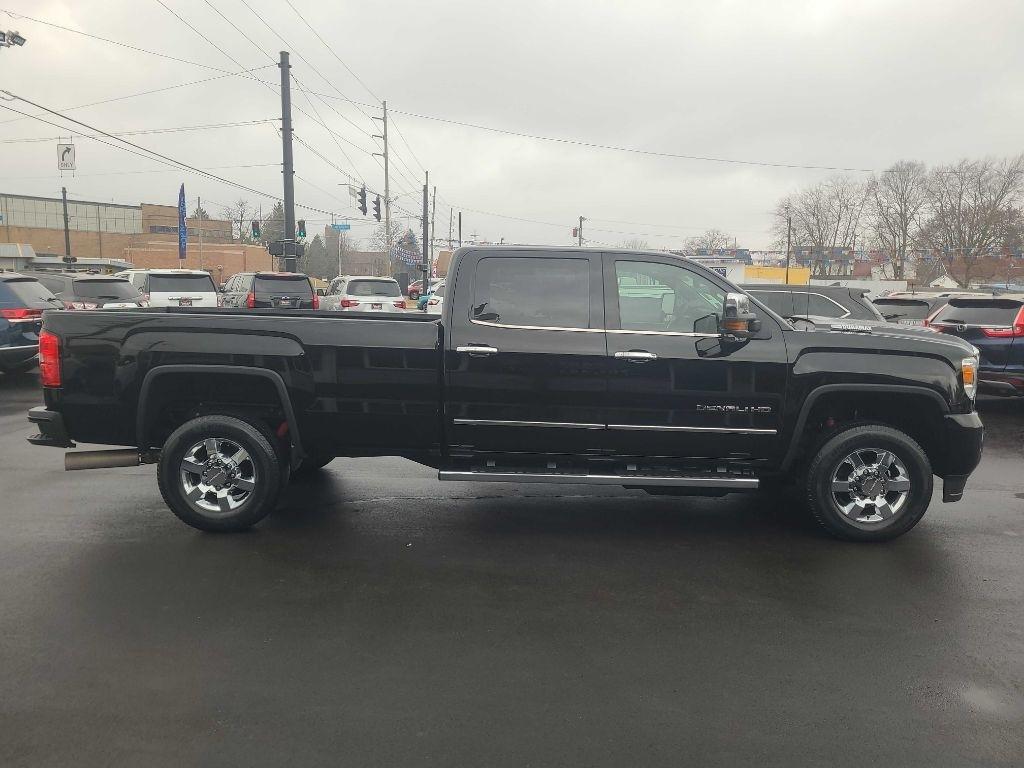 GMC Sierra 3500HD 4WD Crew Cab 167.7" Denali 2017
