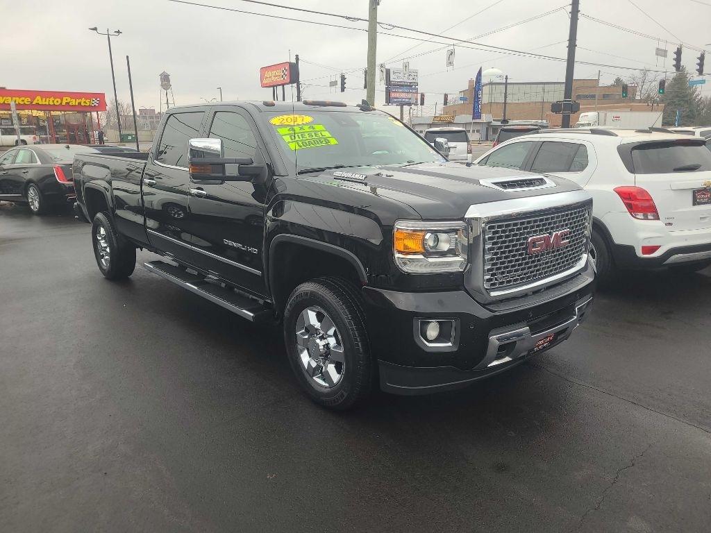 GMC Sierra 3500HD 4WD Crew Cab 167.7" Denali 2017