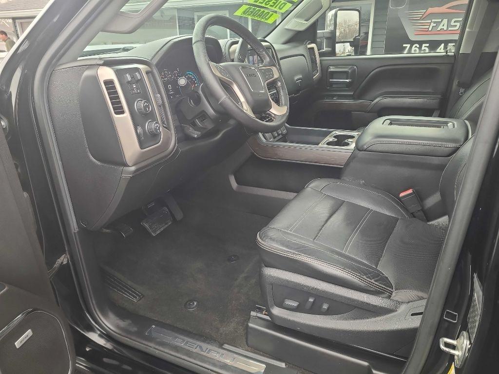 GMC Sierra 3500HD 4WD Crew Cab 167.7" Denali 2017