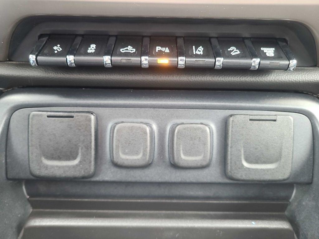 GMC Sierra 3500HD 4WD Crew Cab 167.7" Denali 2017