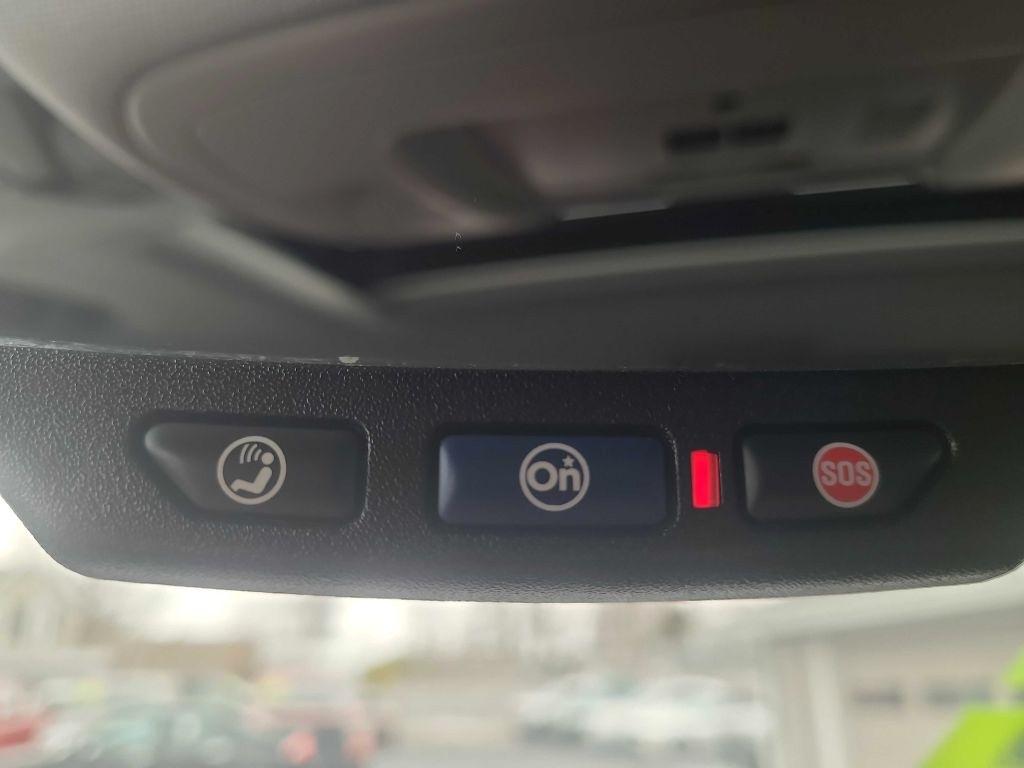 GMC Sierra 3500HD 4WD Crew Cab 167.7" Denali 2017