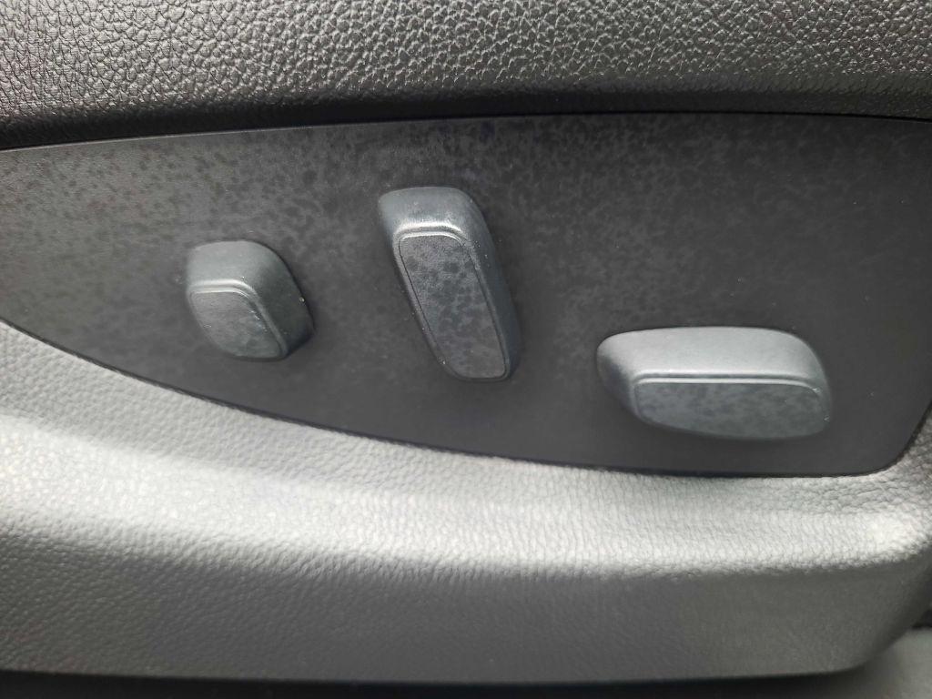 GMC Sierra 3500HD 4WD Crew Cab 167.7" Denali 2017