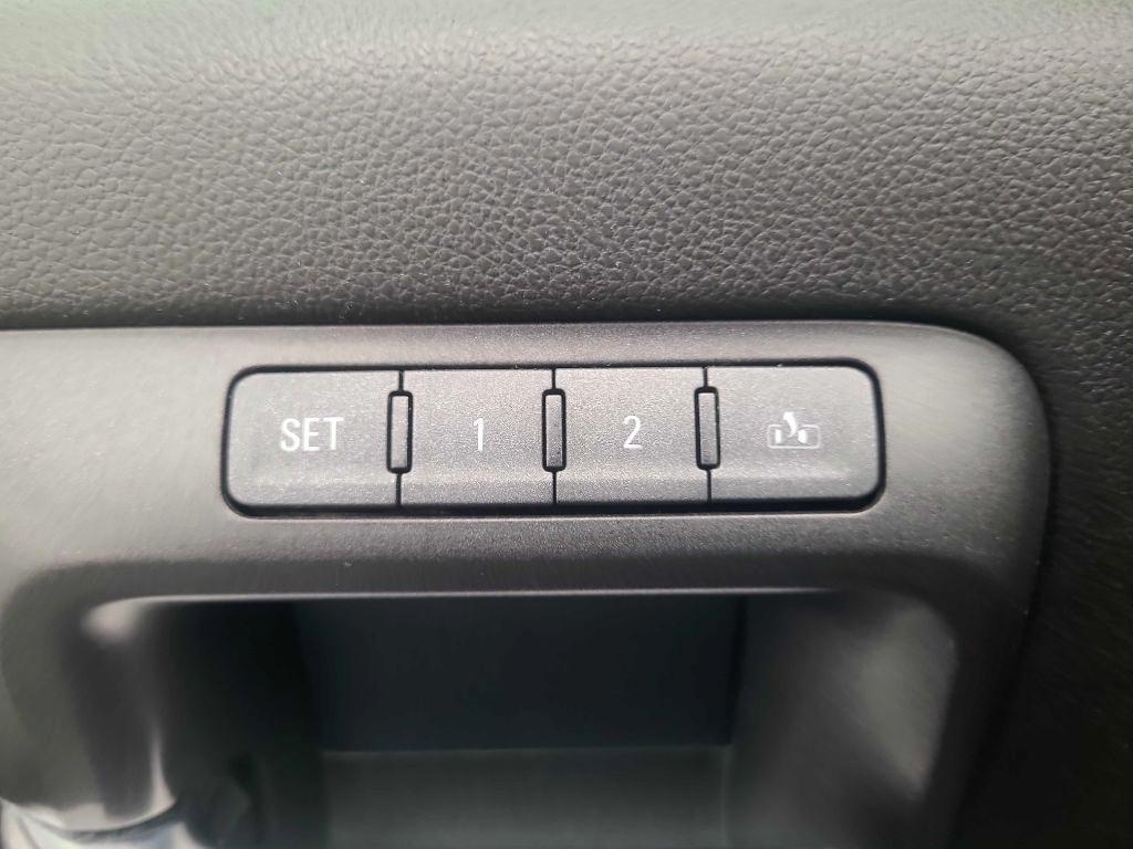 GMC Sierra 3500HD 4WD Crew Cab 167.7" Denali 2017