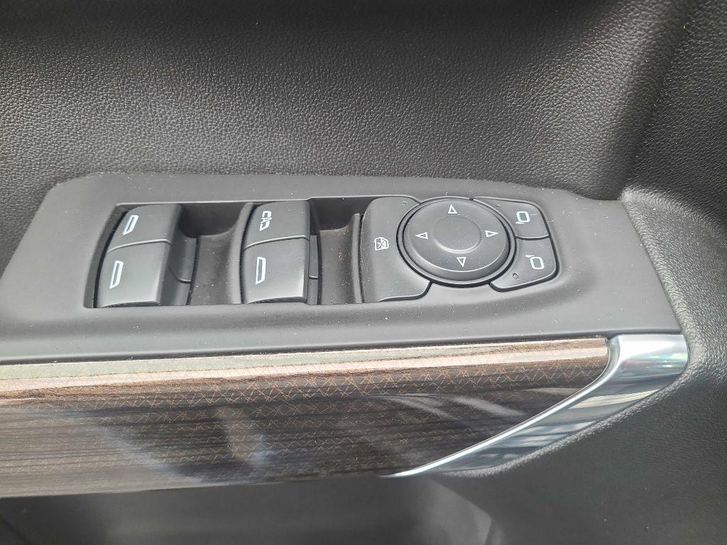 Chevrolet Silverado 1500 4WD Crew Cab 147" LT Trail Boss 2021