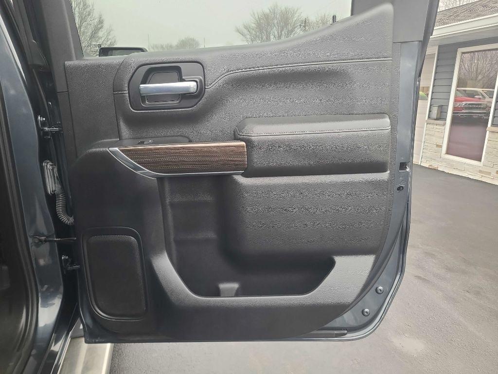 Chevrolet Silverado 1500 4WD Crew Cab 147" LT Trail Boss 2021