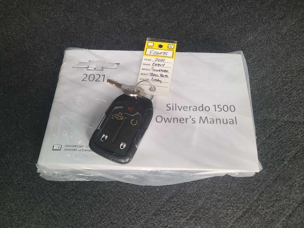 Chevrolet Silverado 1500 4WD Crew Cab 147" LT Trail Boss 2021