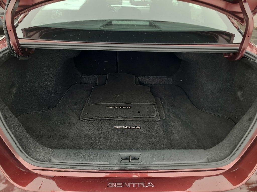 Nissan Sentra SV CVT 2024