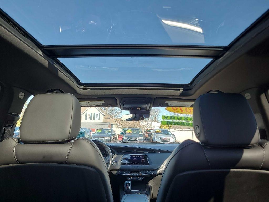 Cadillac XT4 FWD 4dr Premium Luxury 2019