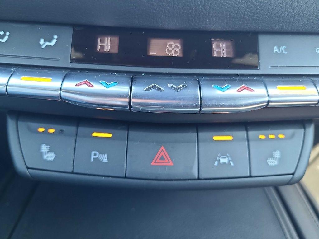 Cadillac XT4 FWD 4dr Premium Luxury 2019