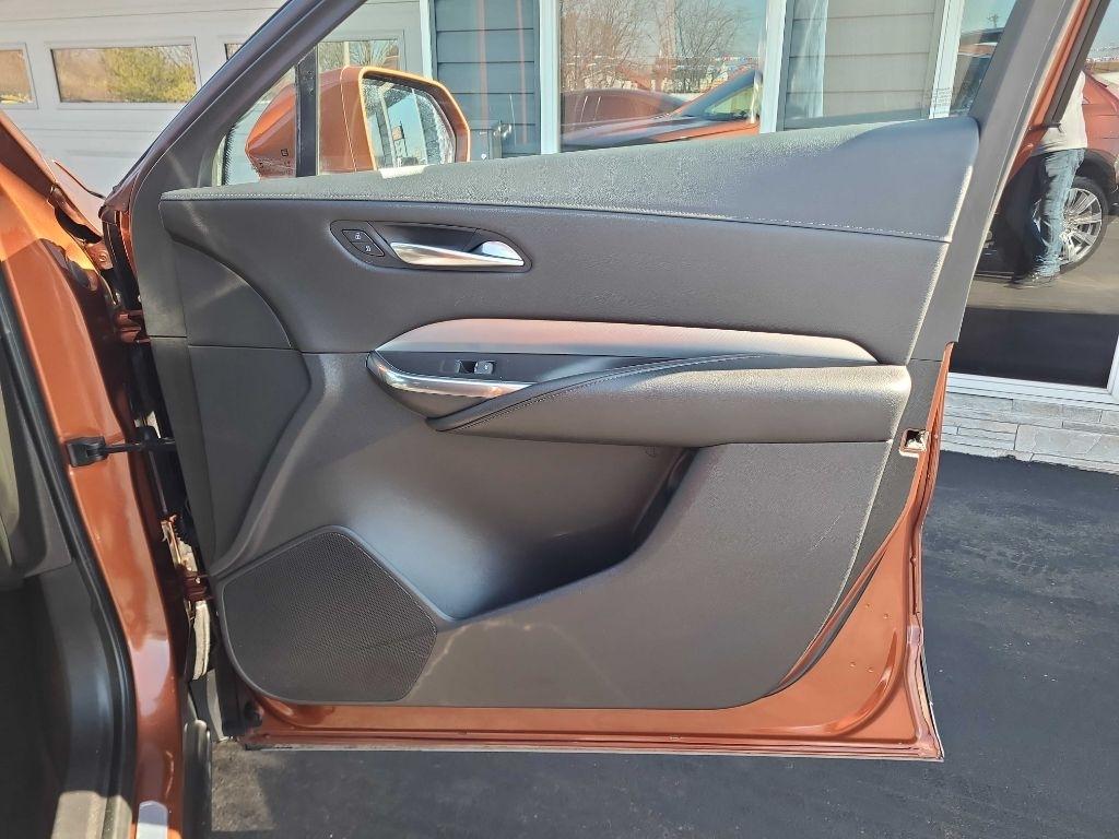 Cadillac XT4 FWD 4dr Premium Luxury 2019