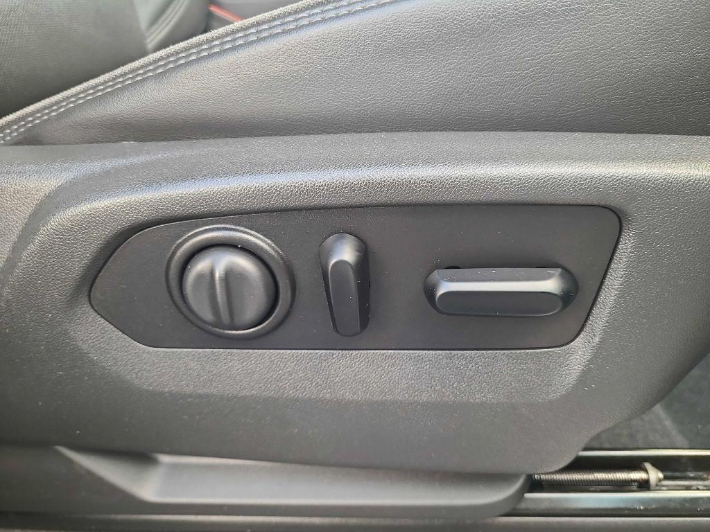 Chevrolet Silverado 1500 4WD Crew Cab 147" High Country 2020