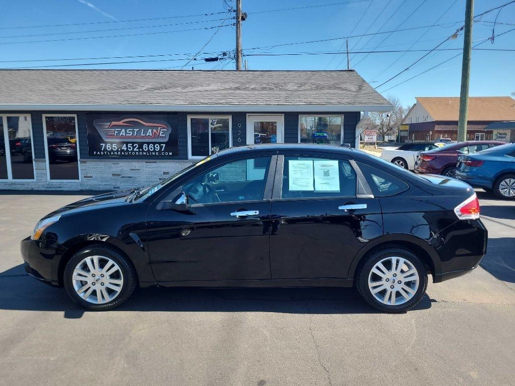 Ford Focus 4dr Sdn SEL 2010