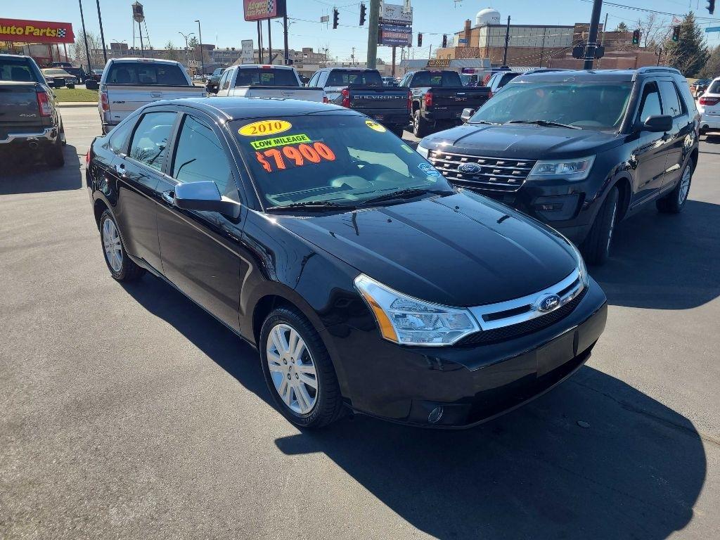 Ford Focus 4dr Sdn SEL 2010